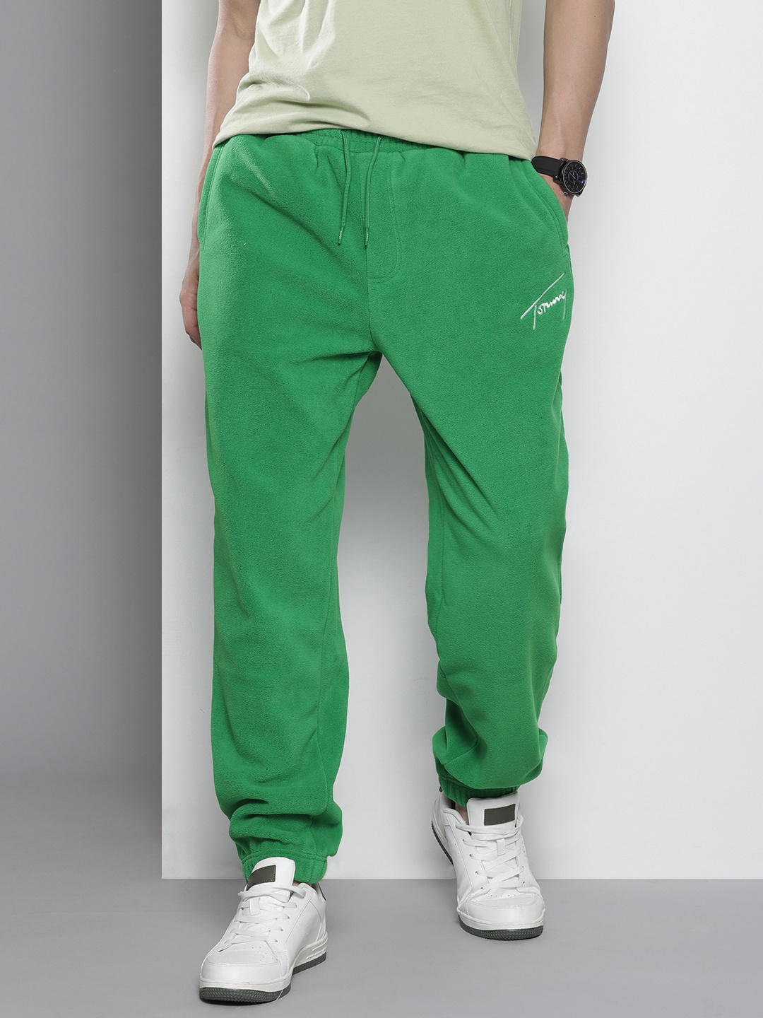 

Tommy Hilfiger Men Green Relaxed Fit WINTER SIGNATURE Joggers