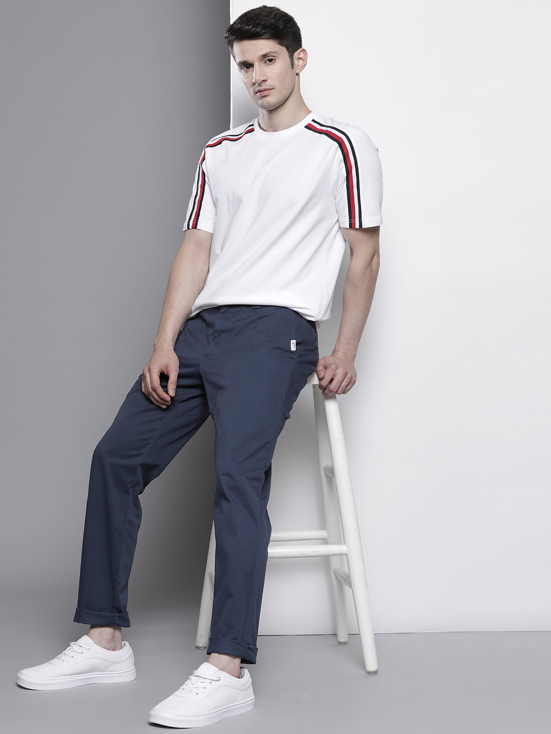 

Tommy Hilfiger Men Tapered Fit Trousers, Navy blue