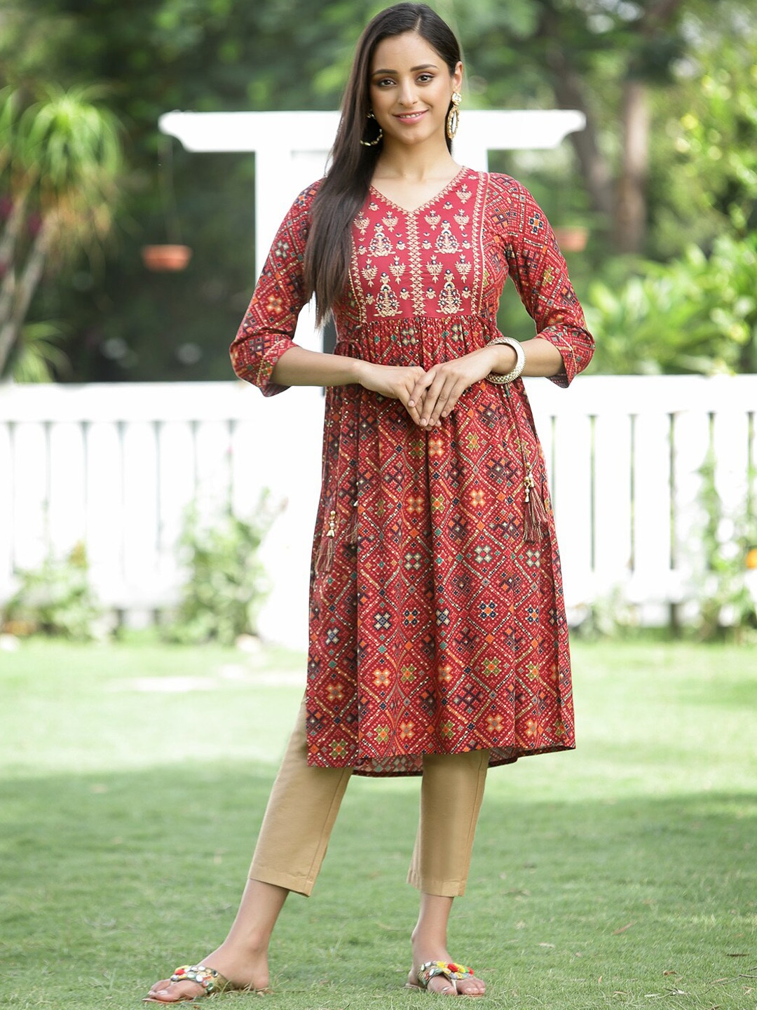 

Juniper Women Red & cranberry Embroidered Anarkali Kurta