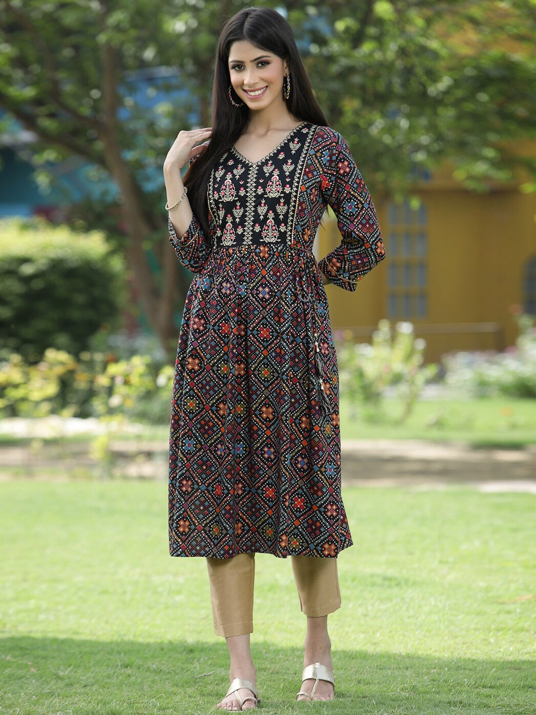 

Juniper Women Black Flared Sleeves Thread Work Kurta