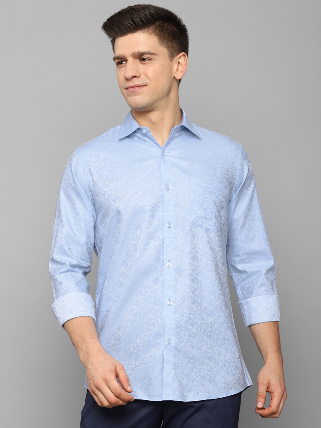 

Allen Solly Men Blue Slim Fit Floral Printed Casual Shirt