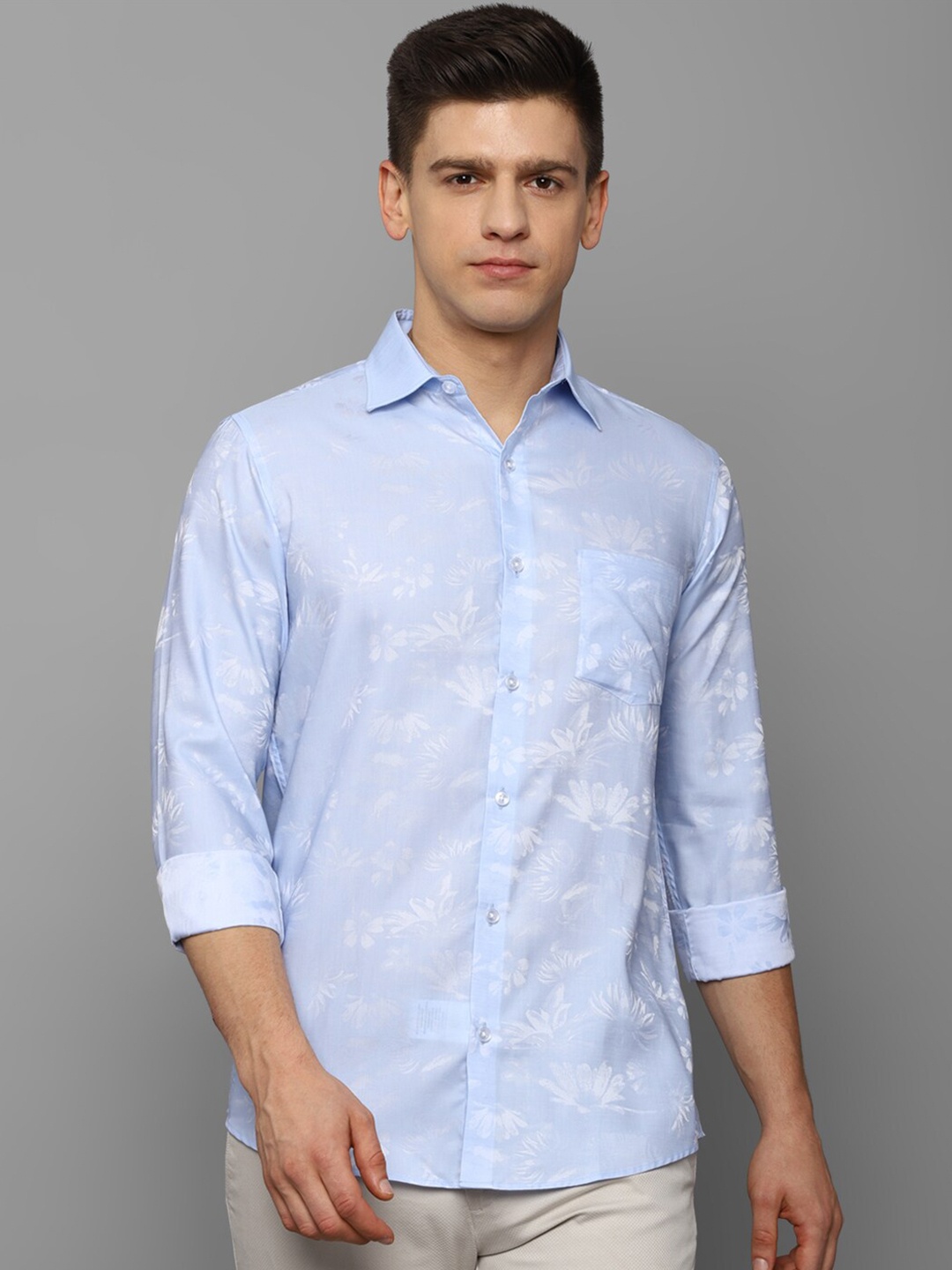 

Allen Solly Men Blue Slim Fit Floral Printed Casual Shirt