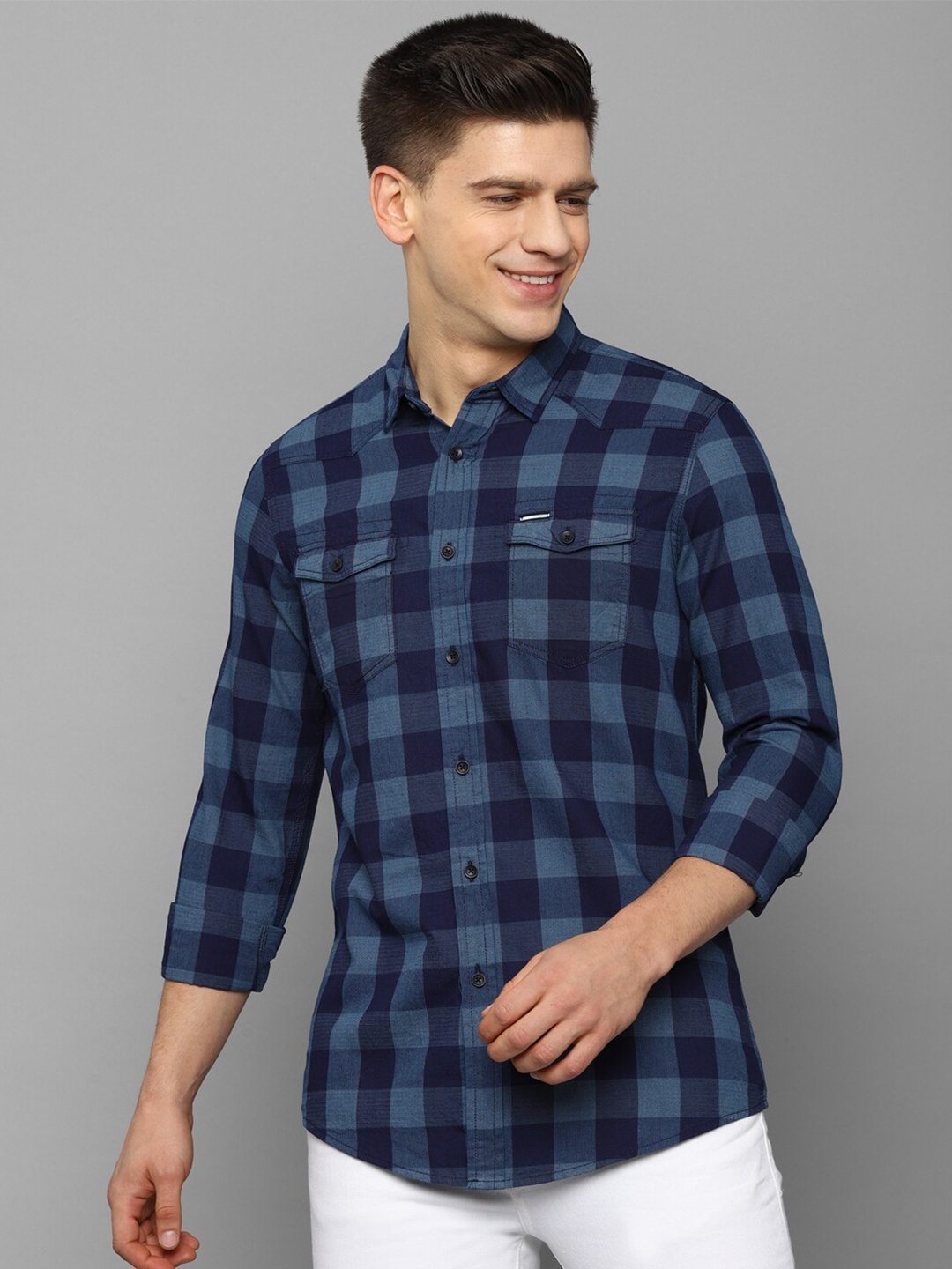 

Allen Solly Sport Men Navy Blue Buffalo Checks Checked Casual Shirt