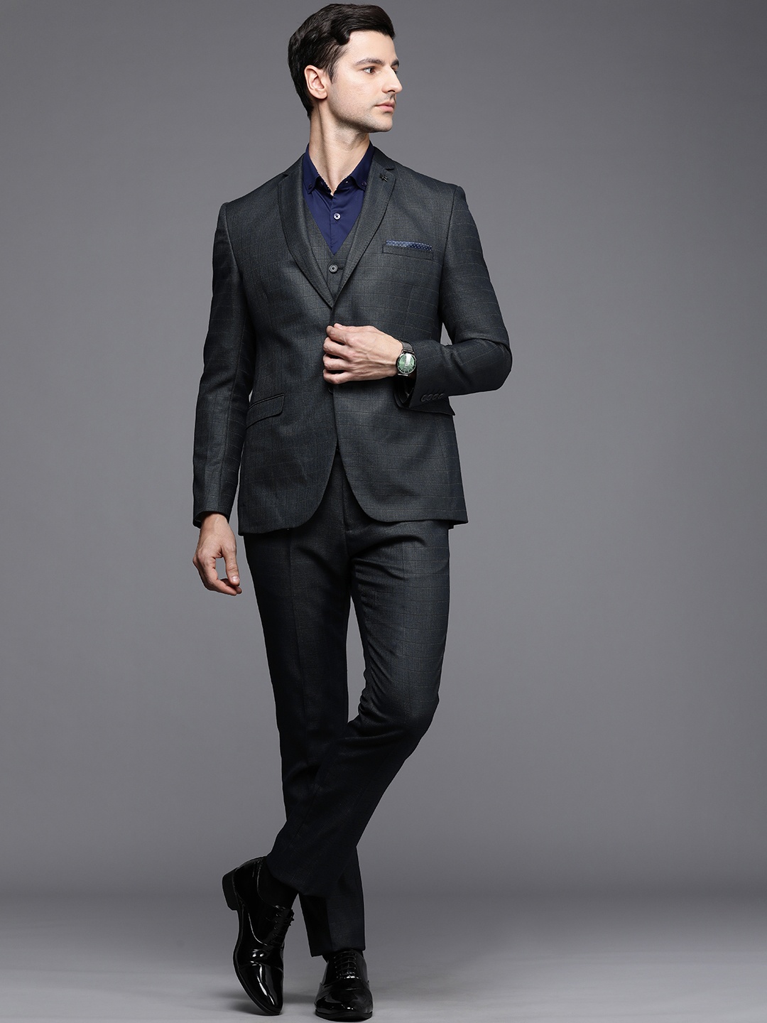 

Theme Men Charoal Grey Self Design Single-Breasted Slim -Fit Notched Collar Formal Suit, Charcoal