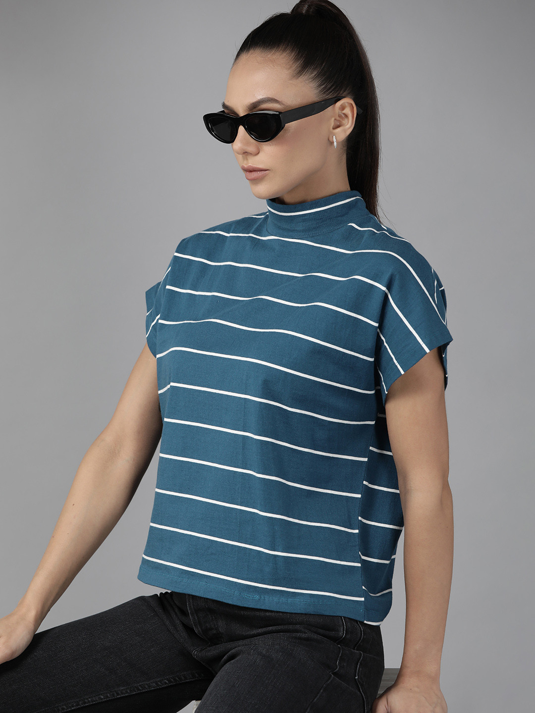 

Roadster Blue Striped Extended Sleeves Top