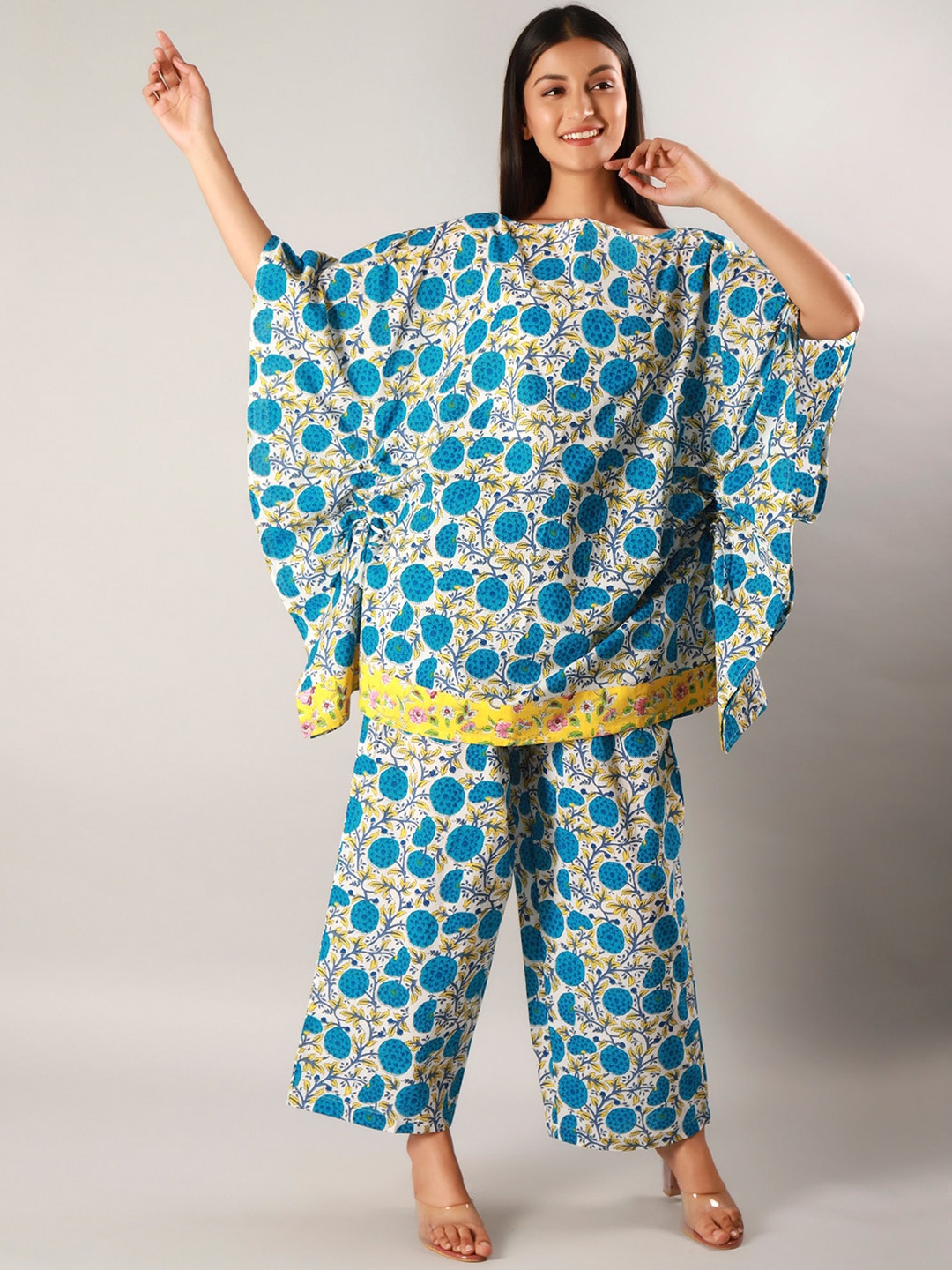 

GAURANCHE Women Blue Printed Night suit