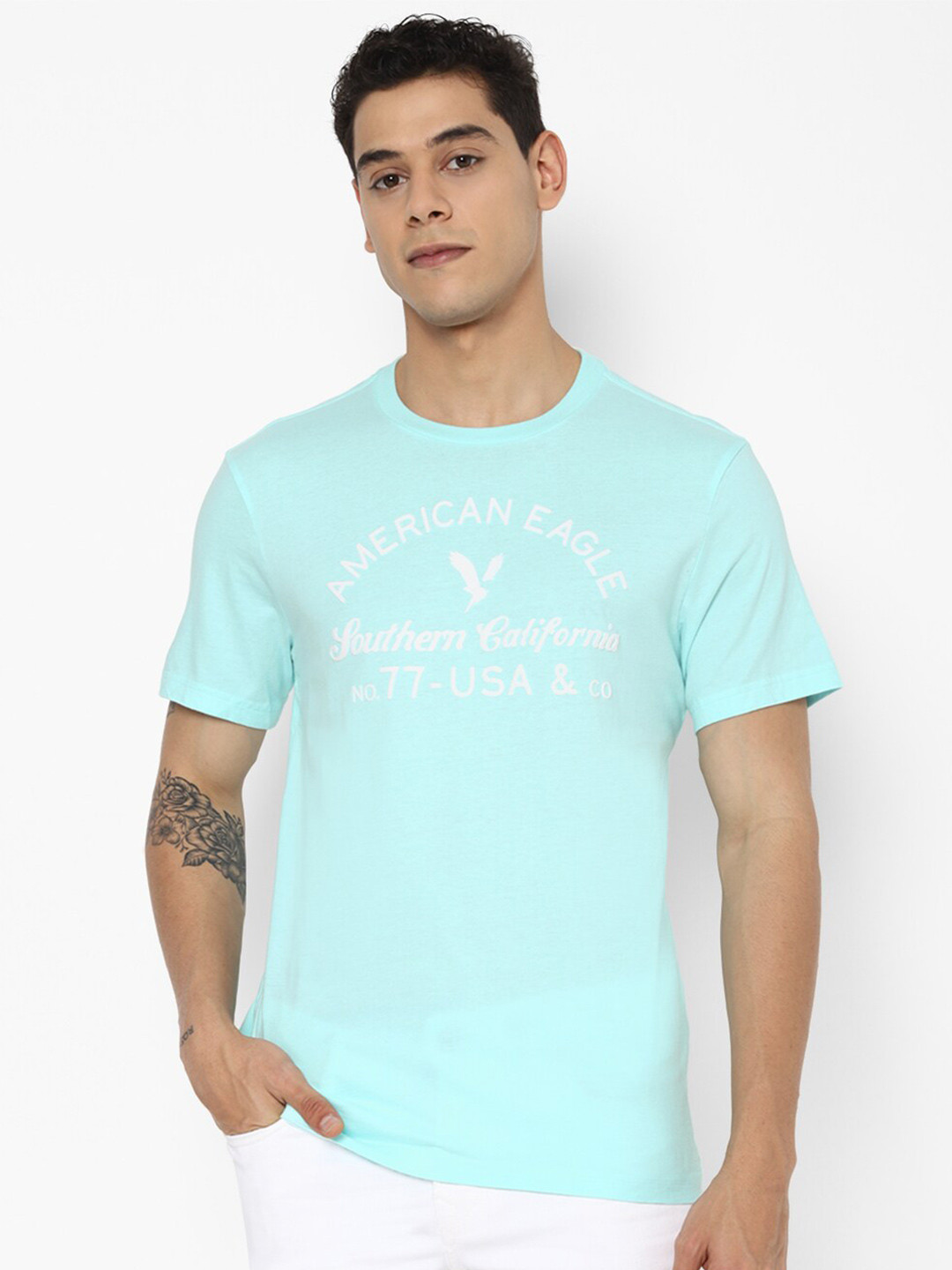 

AMERICAN EAGLE OUTFITTERS Men Green Typography Printed Slim Fit T-shirt