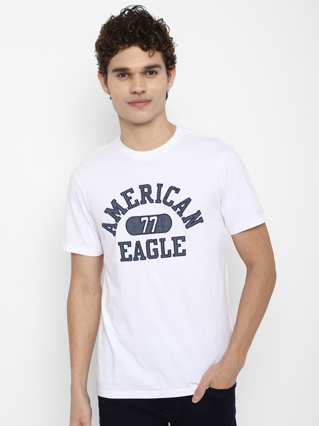 

AMERICAN EAGLE OUTFITTERS Men White Typography Applique T-shirt