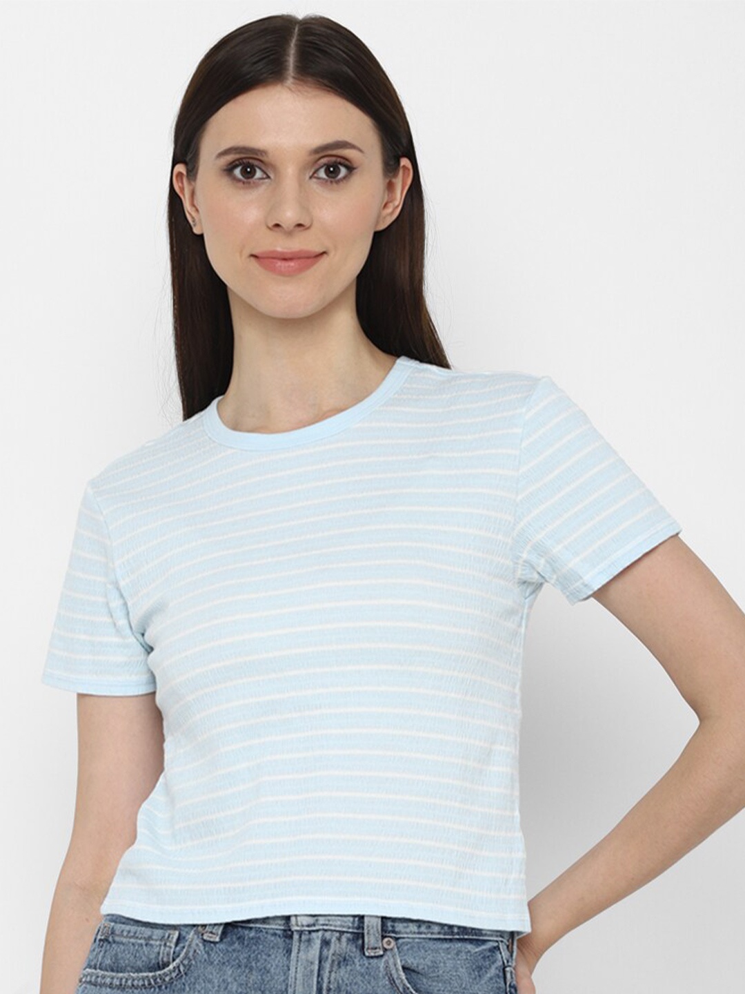 

AMERICAN EAGLE OUTFITTERS Women Blue Striped T-shirt