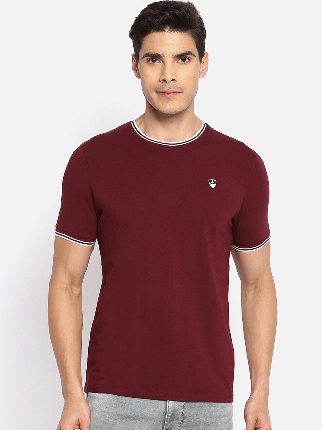 

R&B Men Purple Slim Fit T-shirt