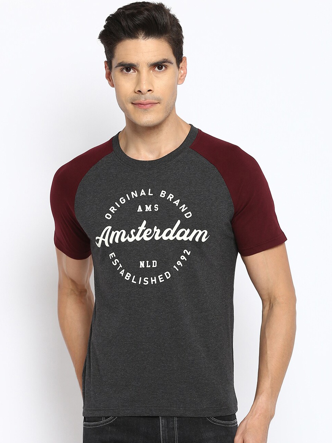 

R&B Men Grey Typography Printed V-Neck Applique Slim Fit T-shirt