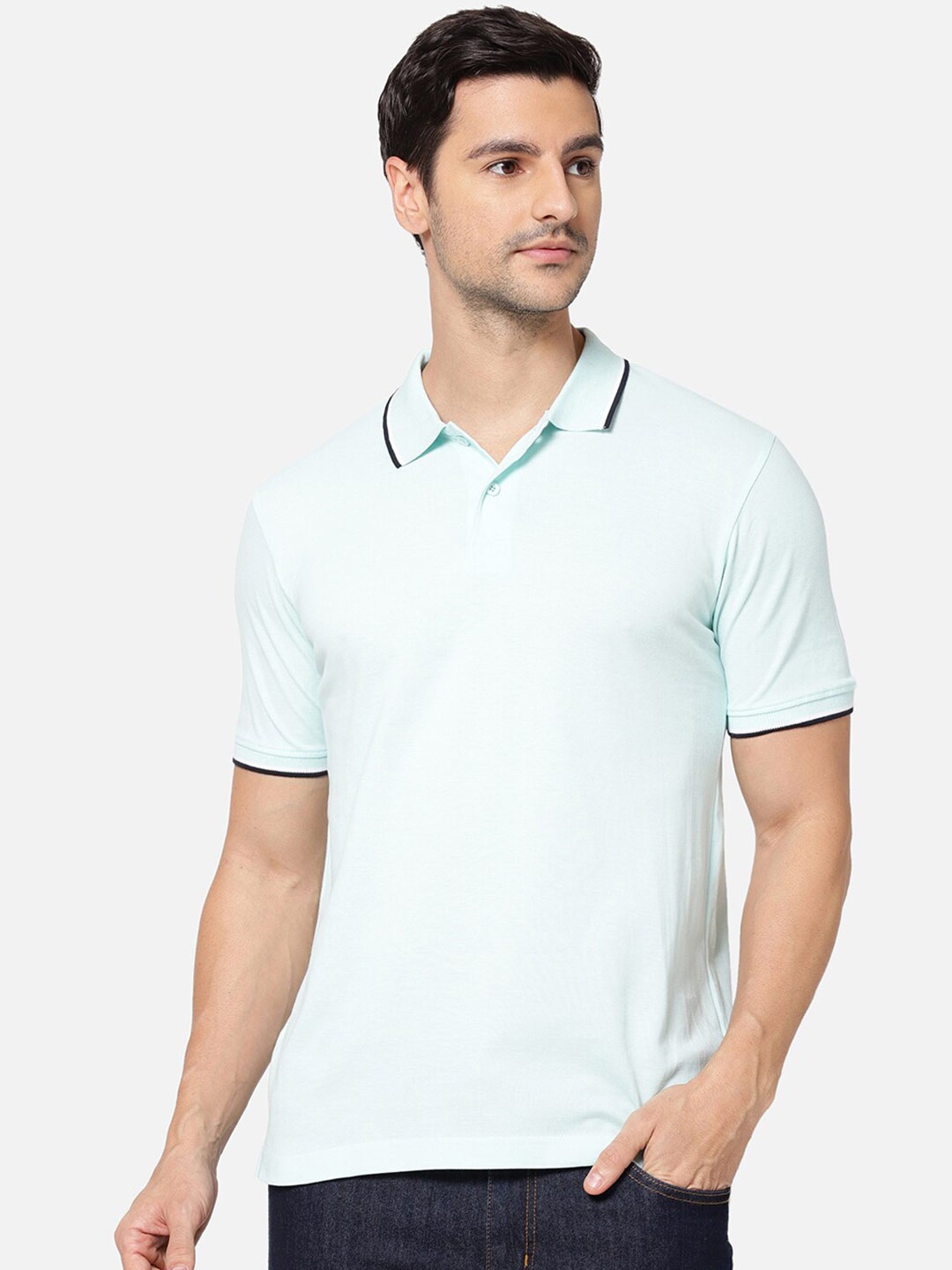 

R&B Men Green V-Neck T-shirt