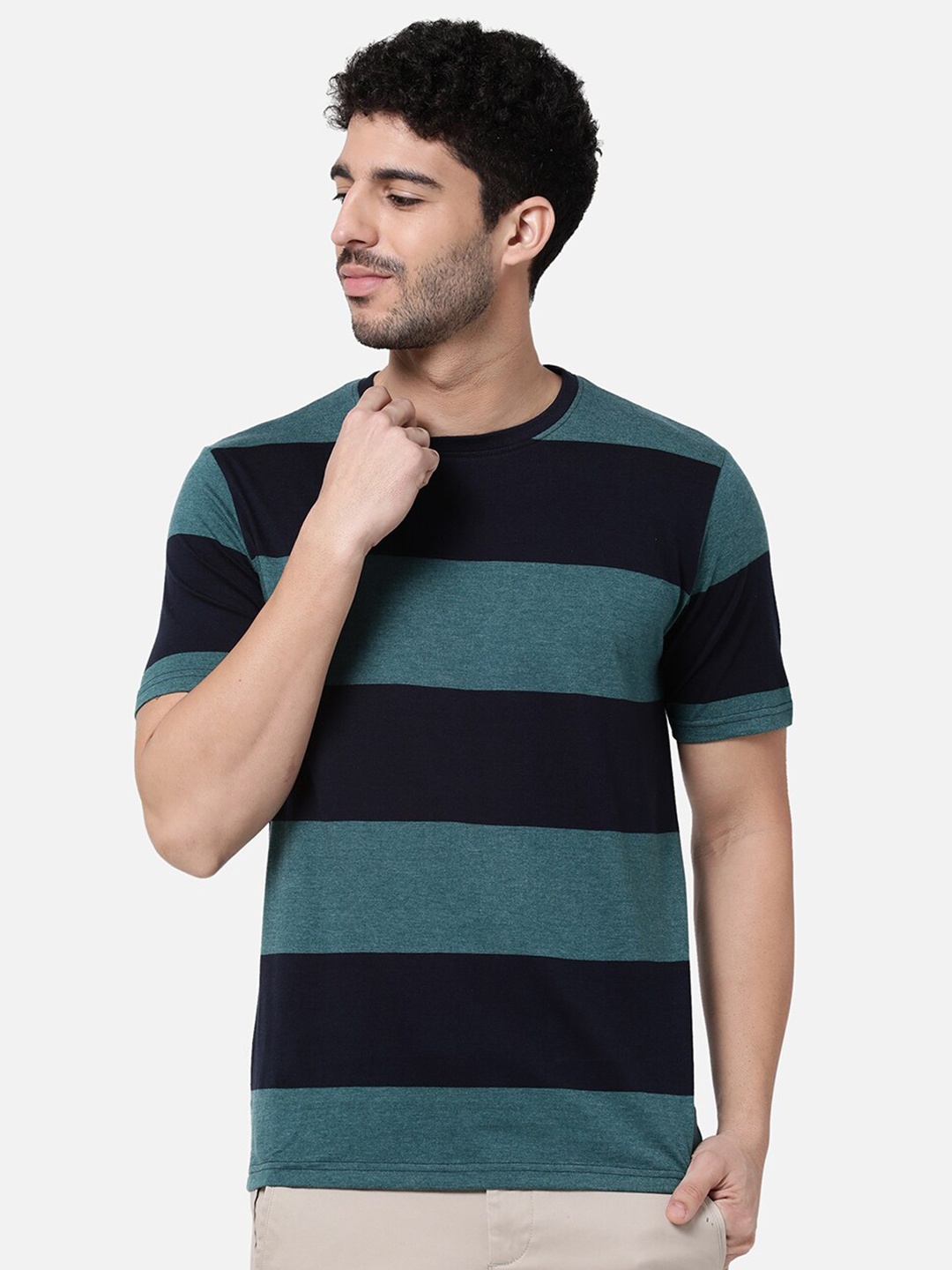

R&B Men Green Colourblocked T-shirt