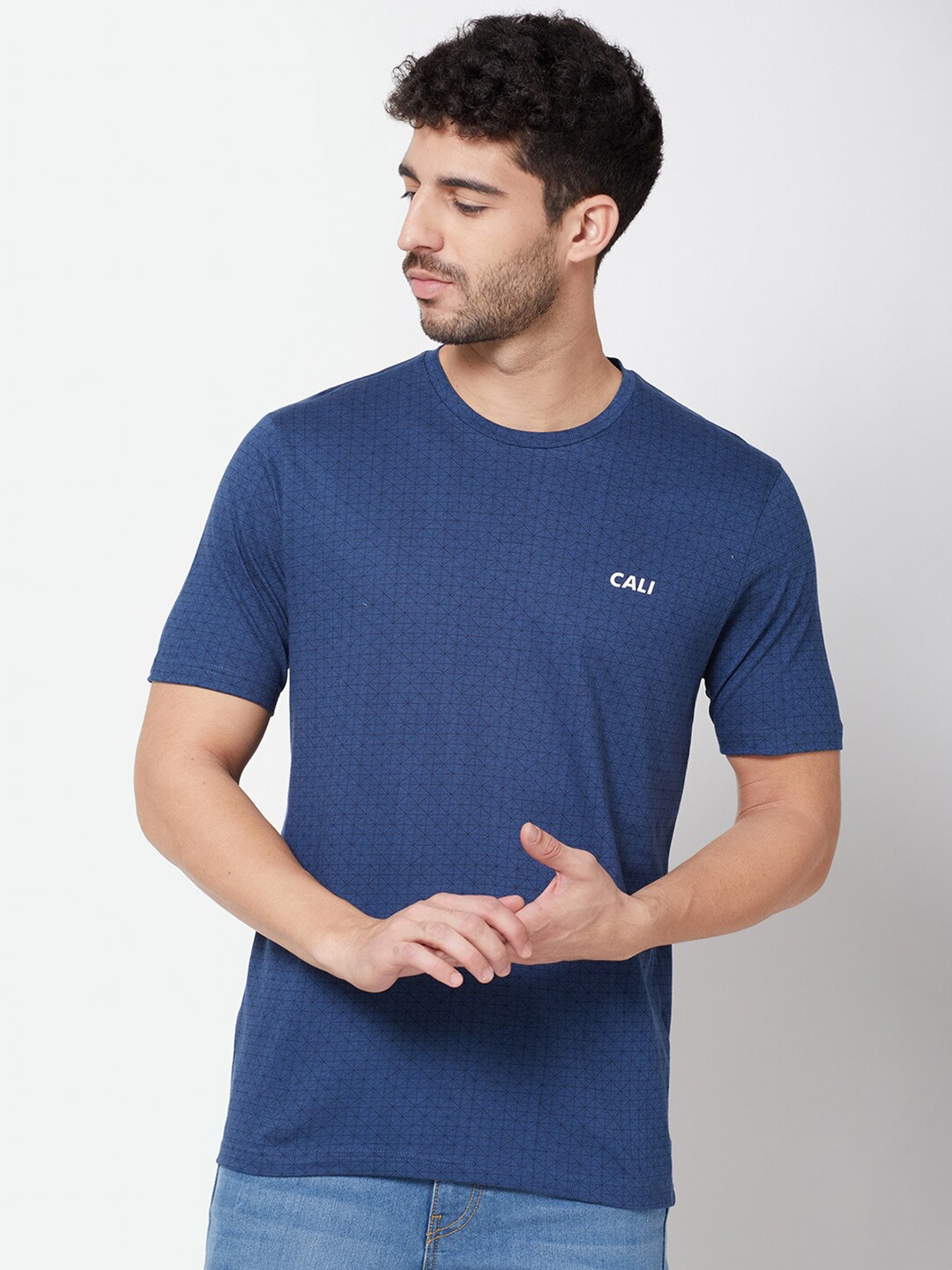 

R&B Men Blue Printed V-Neck T-shirt