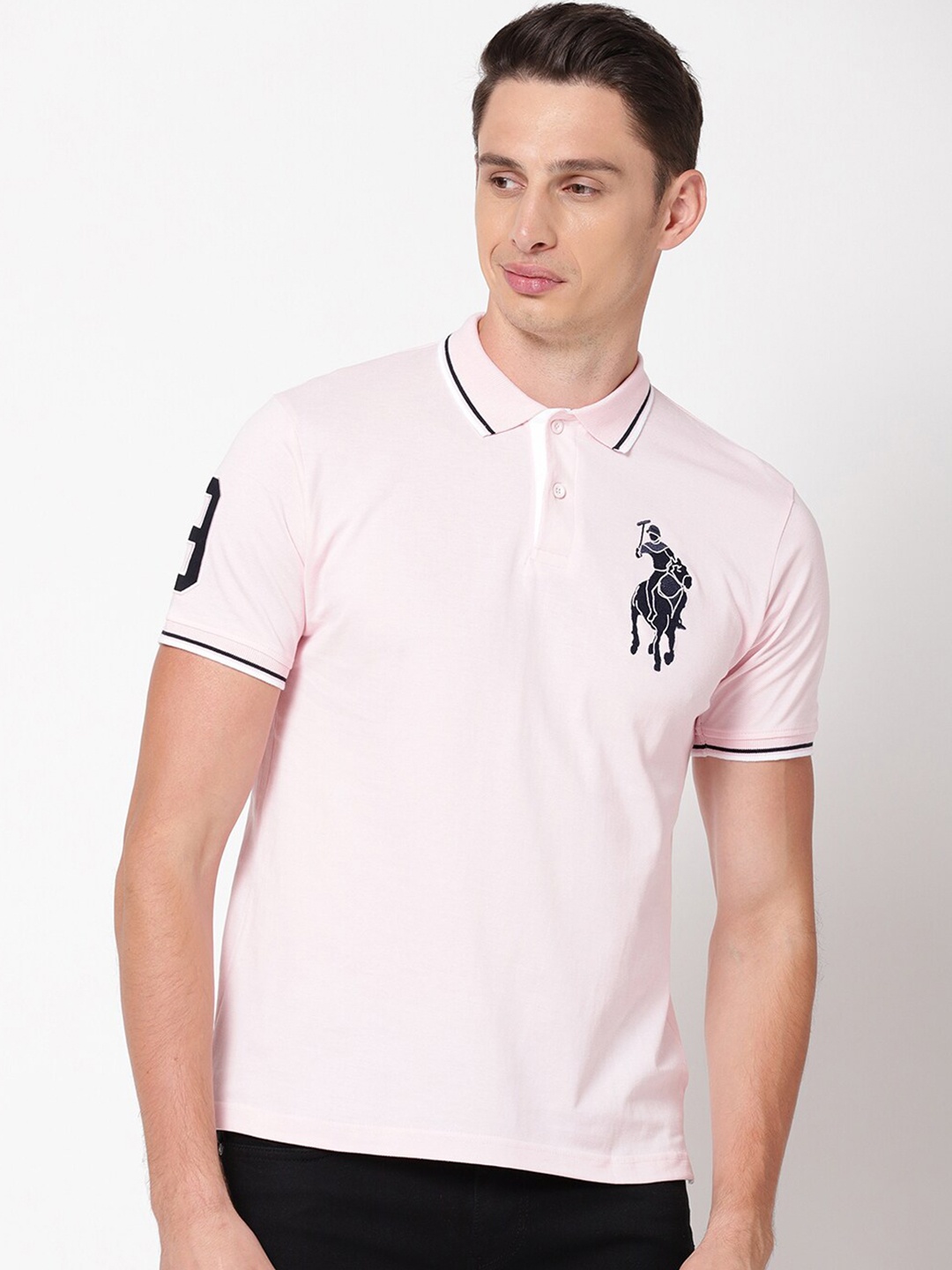 

R&B Men Pink Applique T-shirt