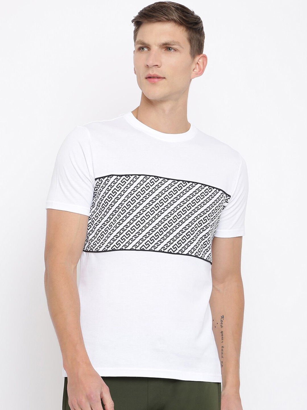 

R&B Men White Slim Fit T-shirt