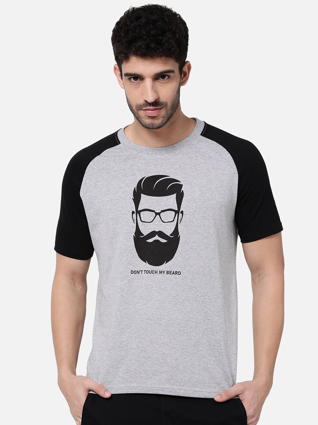 

R&B Men Grey Colourblocked Applique Slim Fit T-shirt