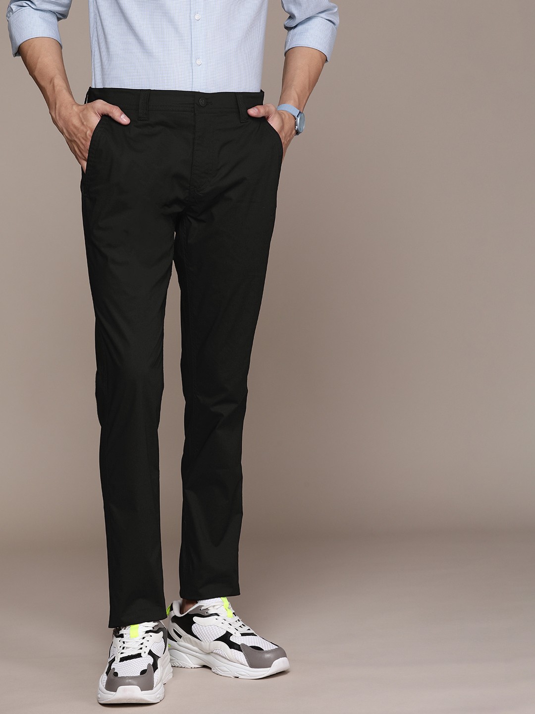 

Calvin Klein Jeans Men Black Skinny Fit Trousers