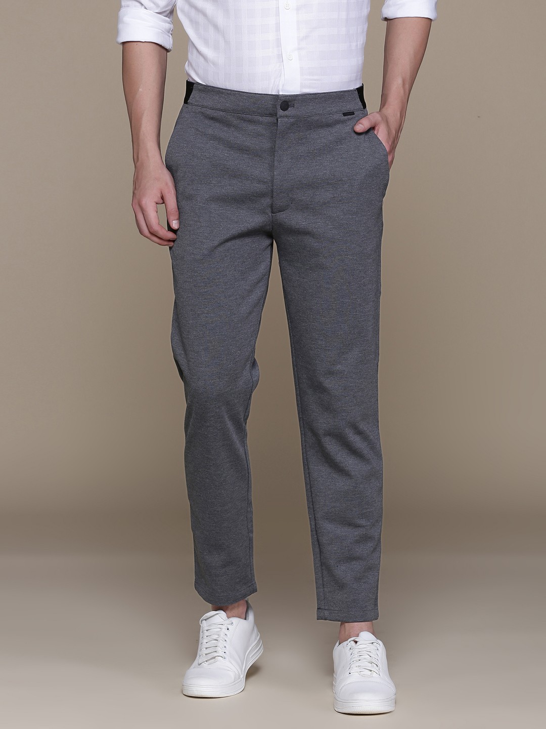 

Calvin Klein Jeans Men Grey Original Tapered Fit Chambray Trousers