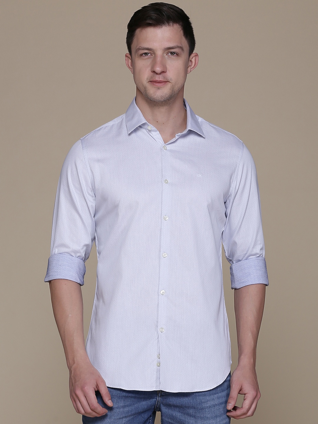 

Calvin Klein Jeans Men White Smart Slim Fit Solid Pure Cotton Casual Shirt