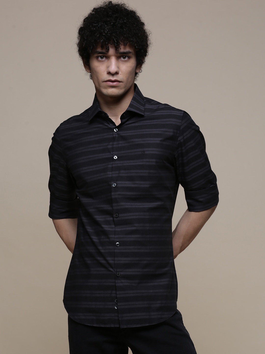 

Calvin Klein Jeans Men Black Smart Slim Fit Horizontal Stripes Opaque Casual Shirt
