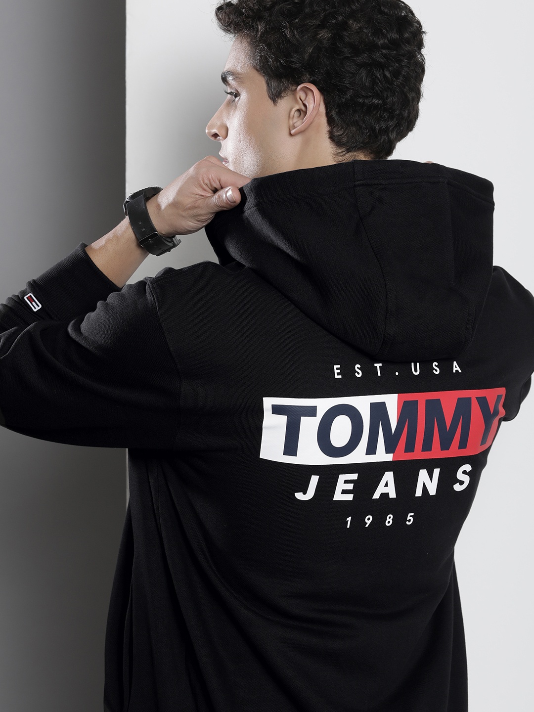 

Tommy Hilfiger Men Black Applique Detailed Hooded Casual Front Open Jacket