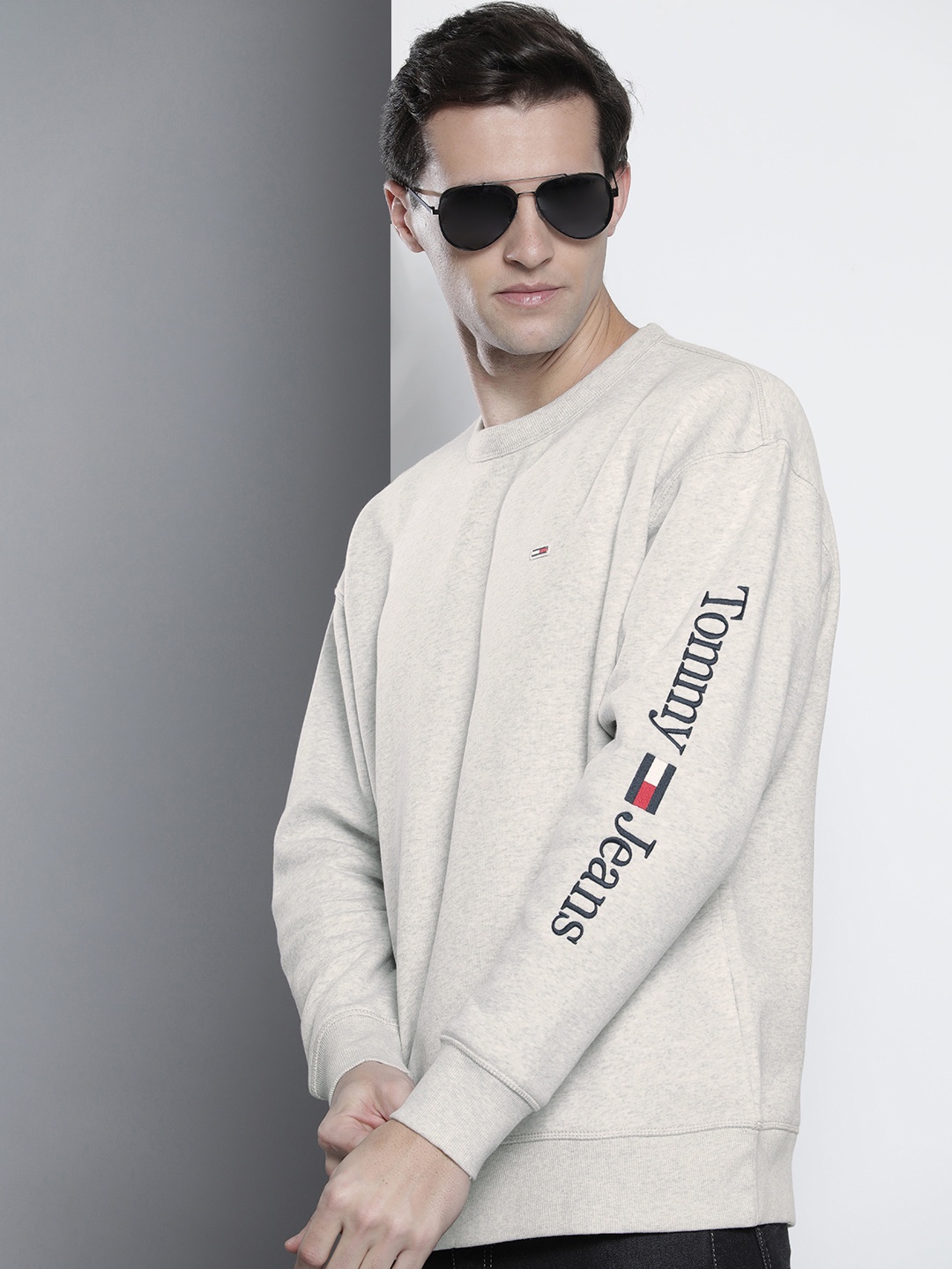 

Tommy Hilfiger Men Grey Melange Sweatshirt with Printed Detail
