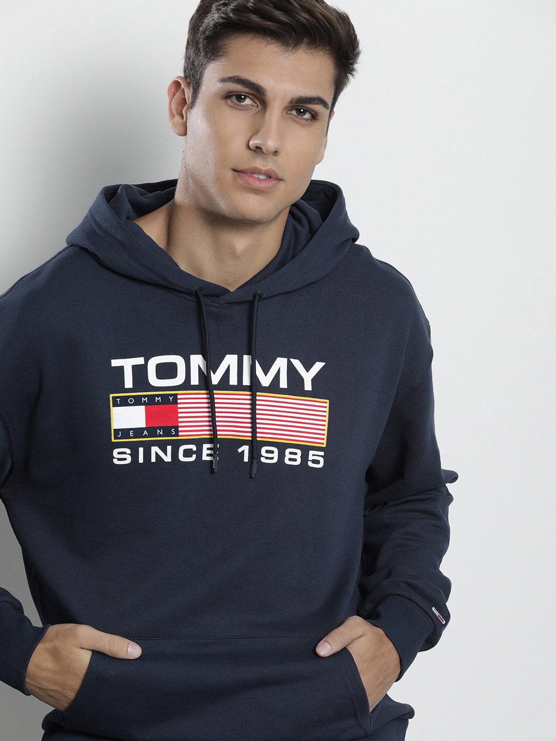 

Tommy Hilfiger Men Navy Blue Brand Logo Printed Hooded Pure Cotton Sweatshirt