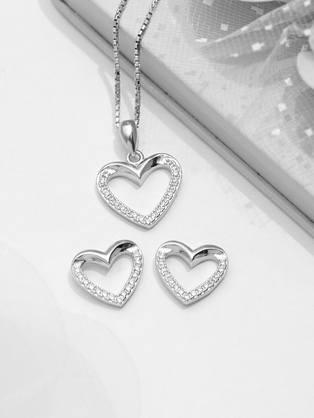 

Zavya Women 925 Sterling Silver Stone Studded Rhodium-Plated Necklace with Earrings