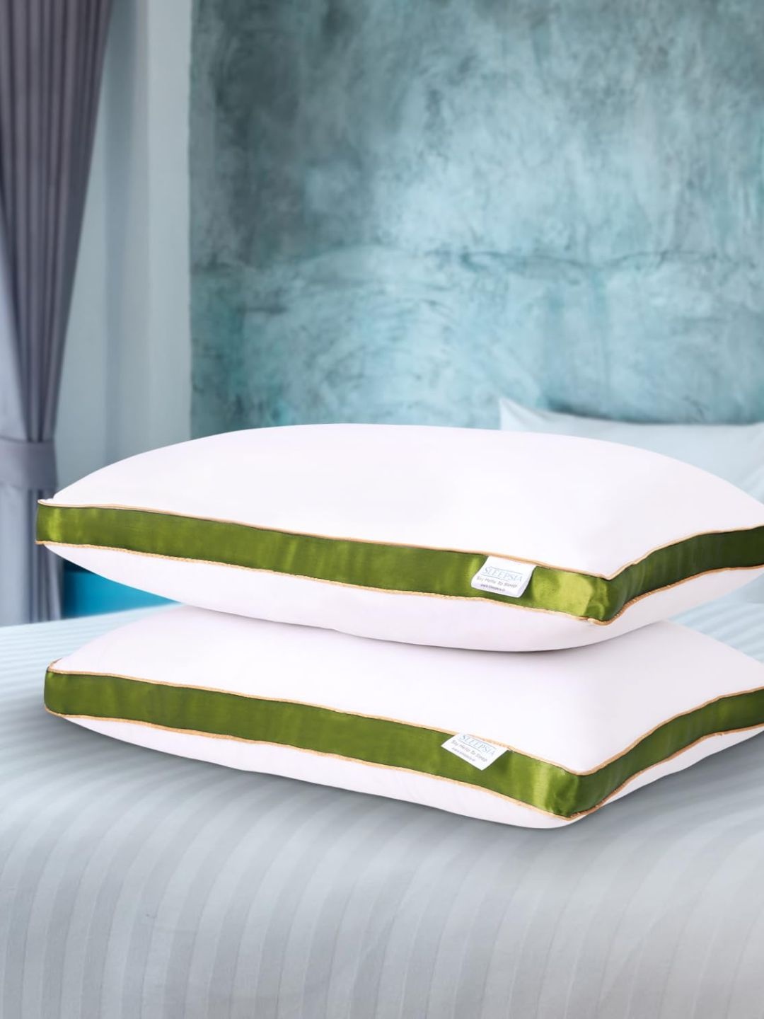 

Sleepsia Set of 2 White & Green Solid Memory Foam Soft Bed Pillow