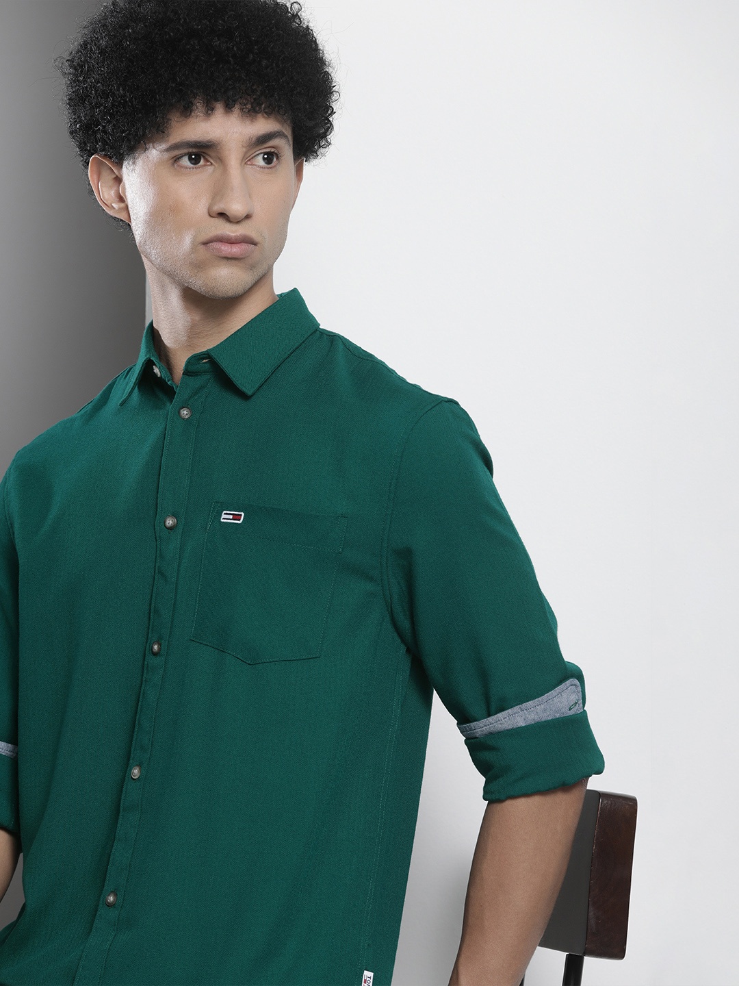 

Tommy Hilfiger Men Green Solid Flannel Classic Fit Casual Shirt