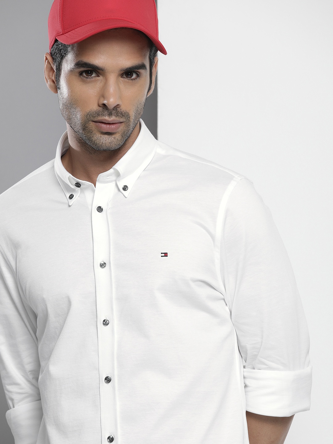 

Tommy Hilfiger Men White Solid Slim Fit Pure Cotton Casual Shirt