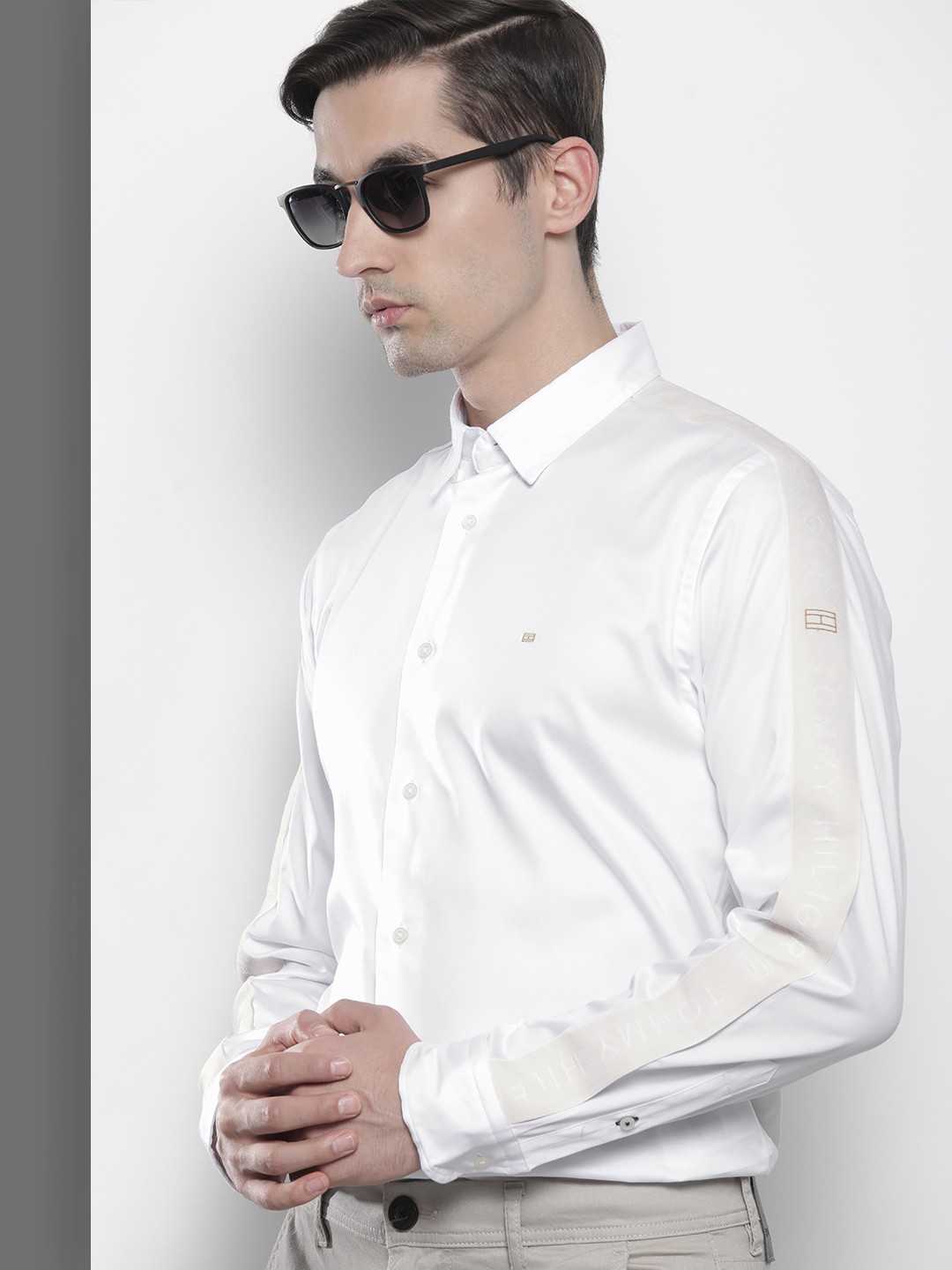 

Tommy Hilfiger Men White Brand Logo Side Tape Casual Shirt