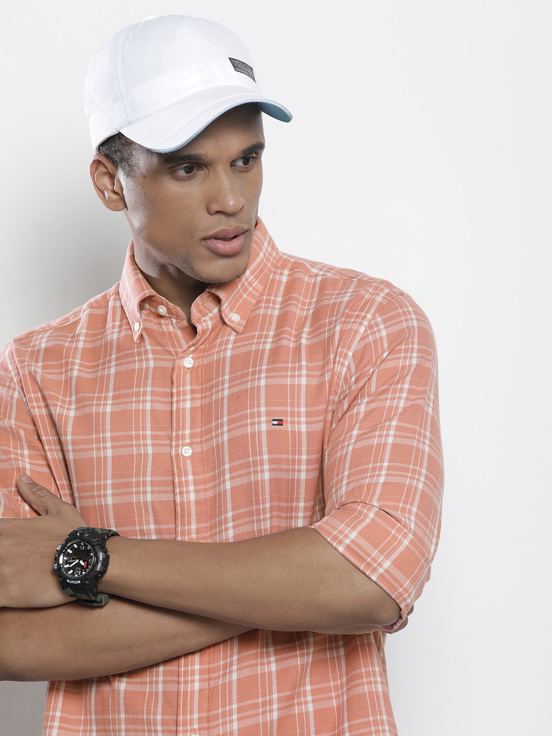 

Tommy Hilfiger Men Coral Pink & White Checked Pure Cotton Casual Shirt