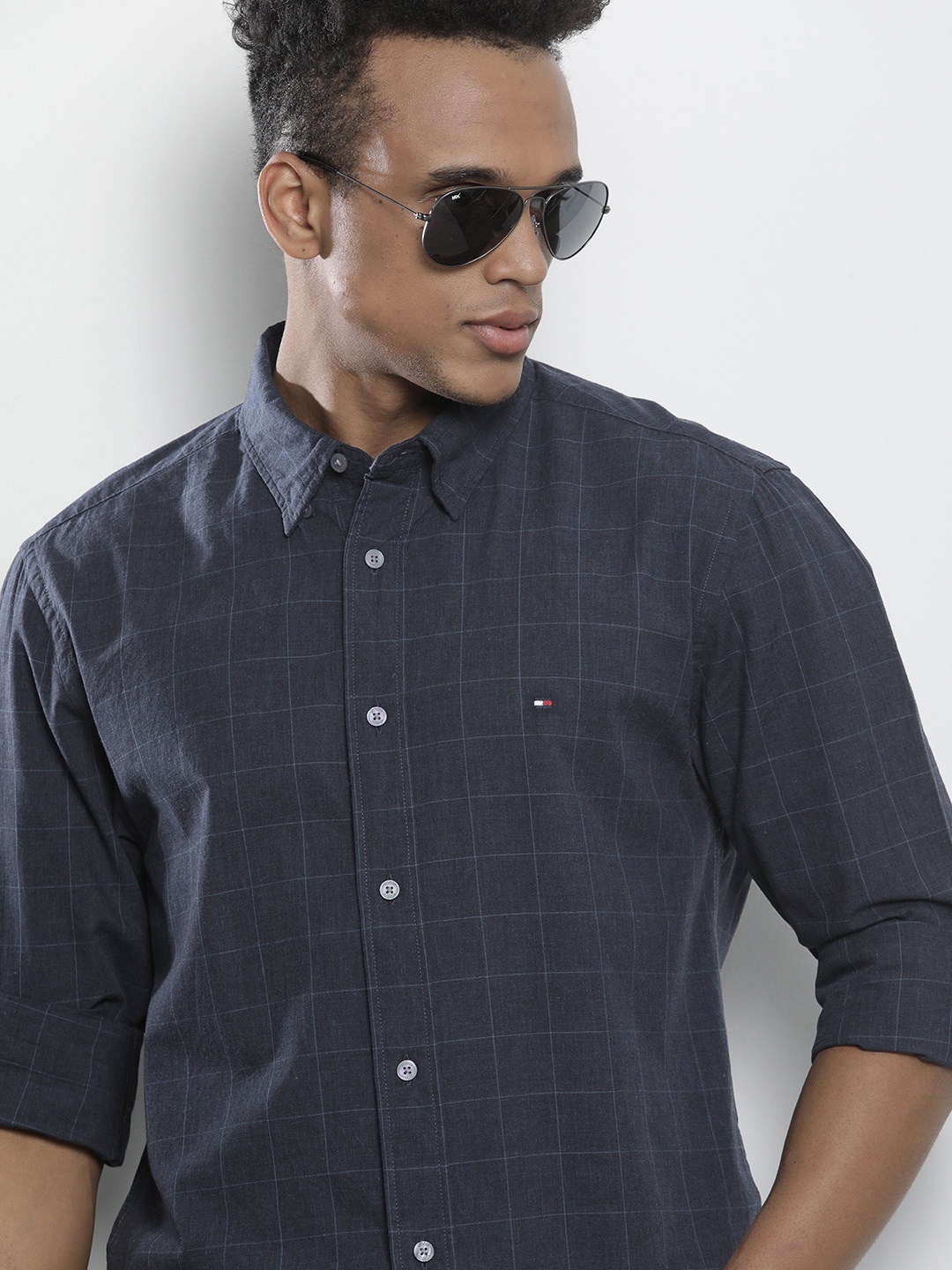 

Tommy Hilfiger Men Navy Blue Checked Casual Shirt