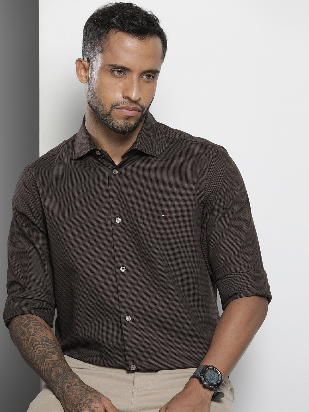 

Tommy Hilfiger Men Grey HoundStooth Micro Checked Pure Cotton Casual Shirt