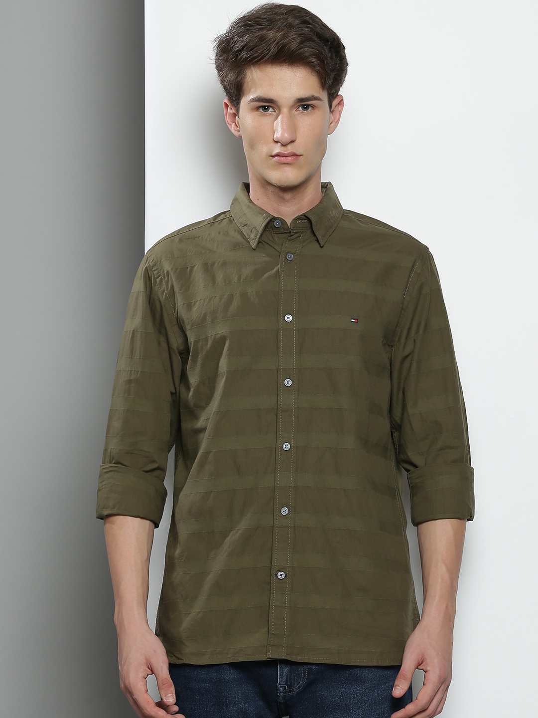 

Tommy Hilfiger Men Olive Green Chenille Stripes Regular Fit Casual Shirt