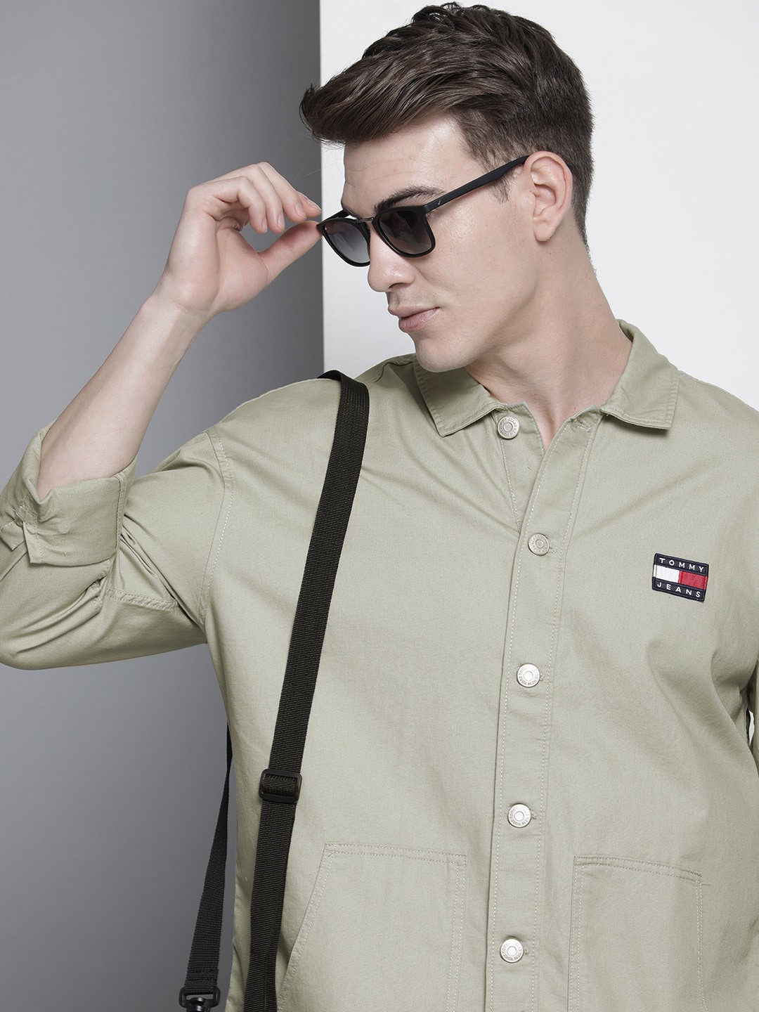 

Tommy Hilfiger Men Green Overshirt Fit Printed Casual Shirt