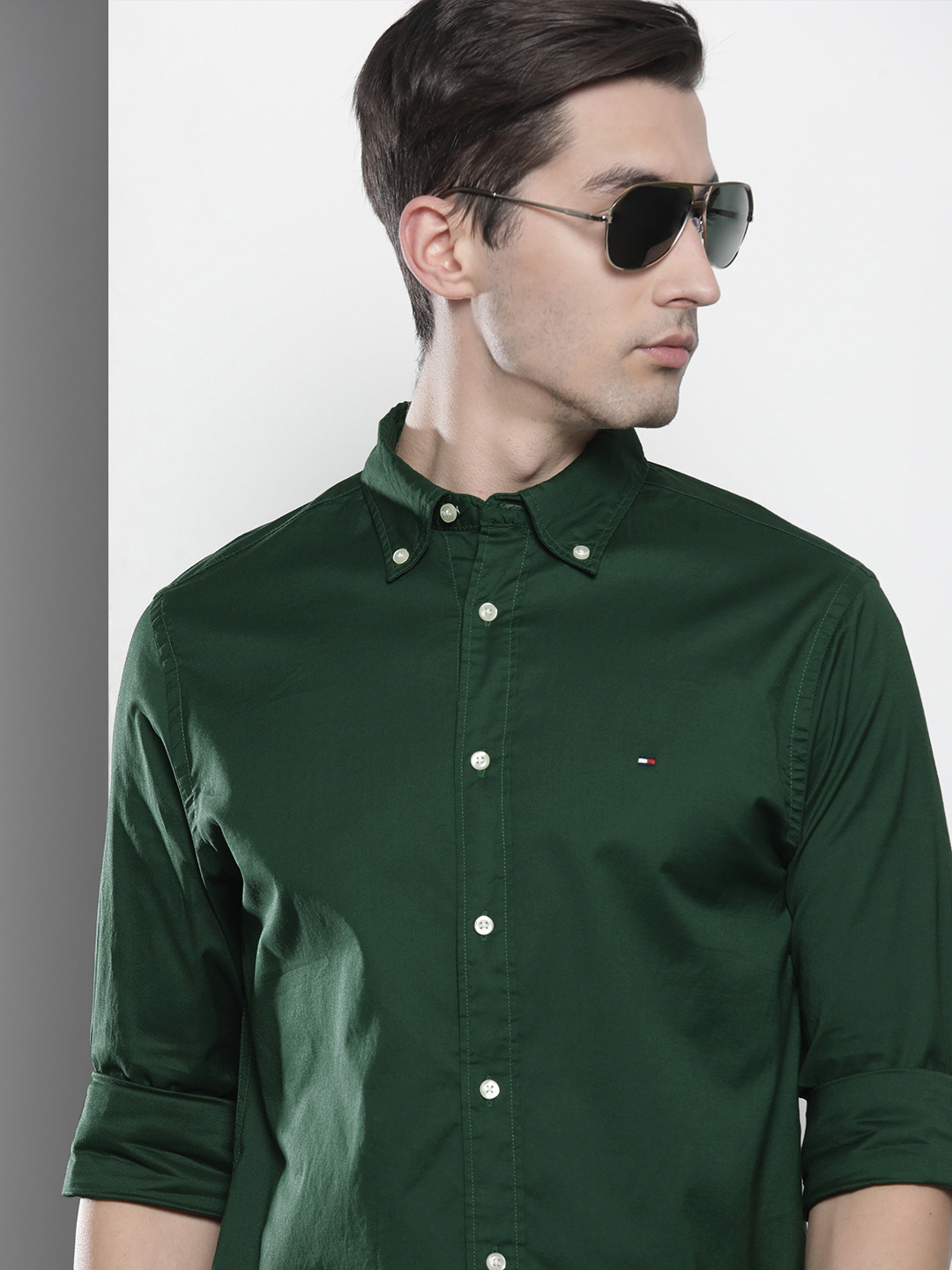 

Tommy Hilfiger Men Green Pure Cotton Casual Shirt