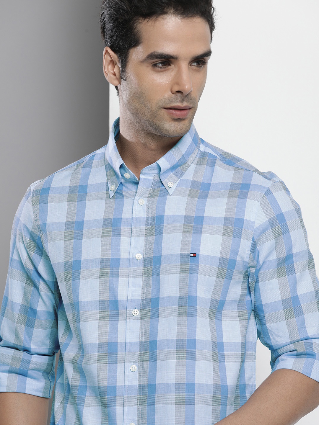 

Tommy Hilfiger Men Blue Tartan Checked Slim Fit Organic Cotton Casual Shirt