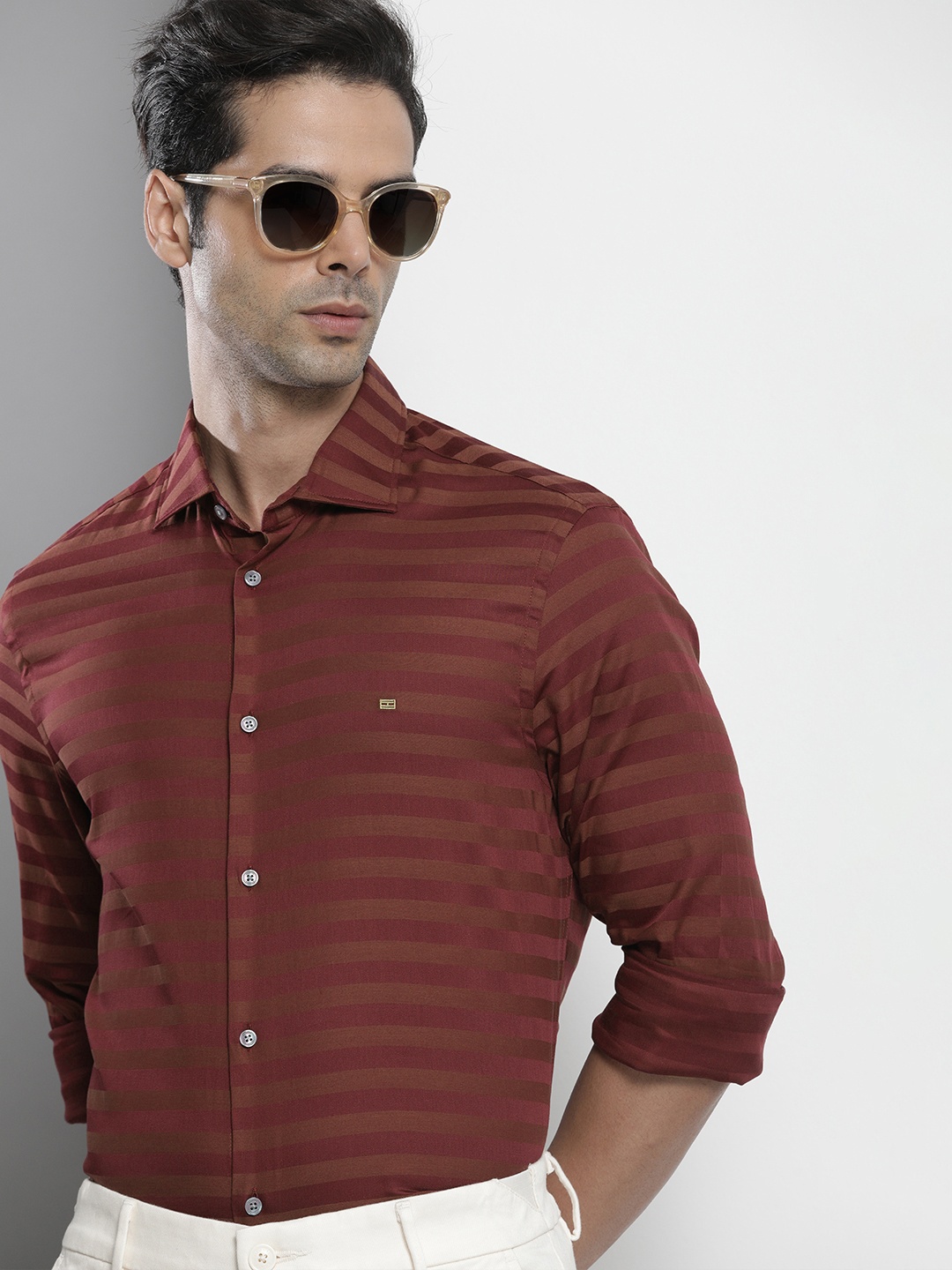 

Tommy Hilfiger Men Burgundy & Brown Slim Fit Horizontal Stripes Casual Shirt