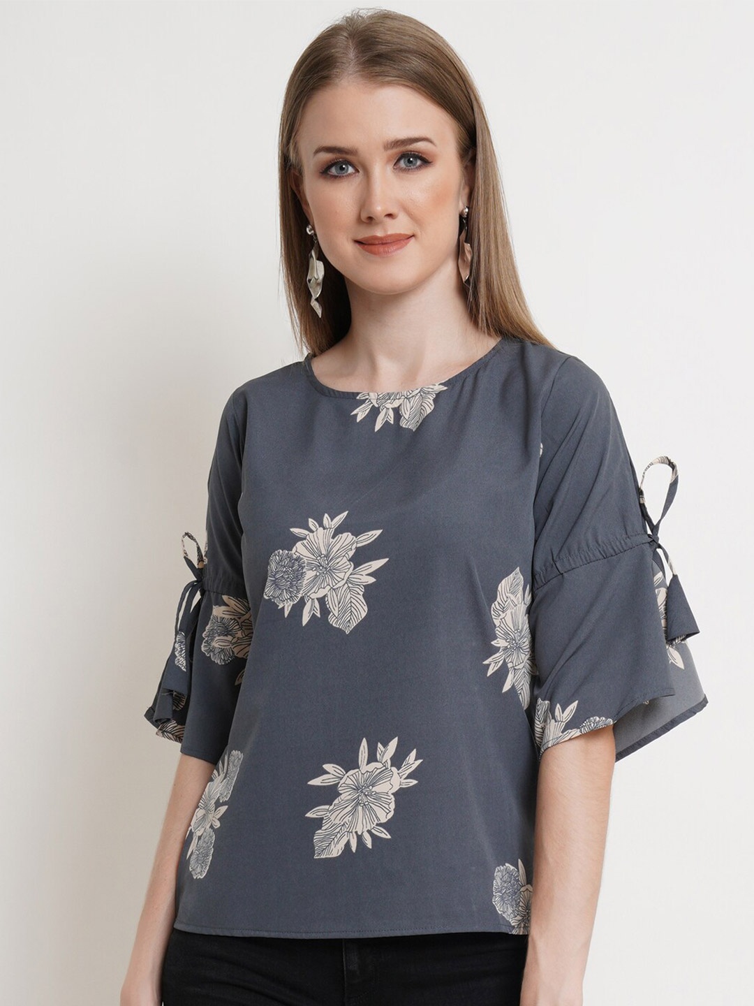 

Popwings Grey Floral Print Top