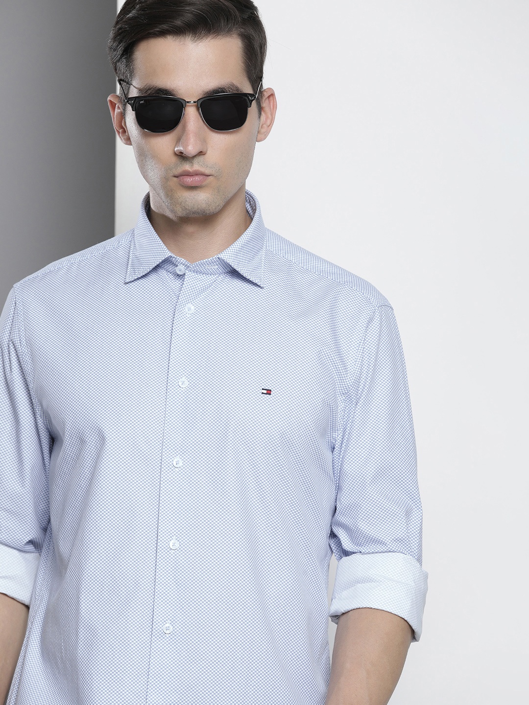 

Tommy Hilfiger Men Blue Micro Printed Organic Cotton Casual Shirt