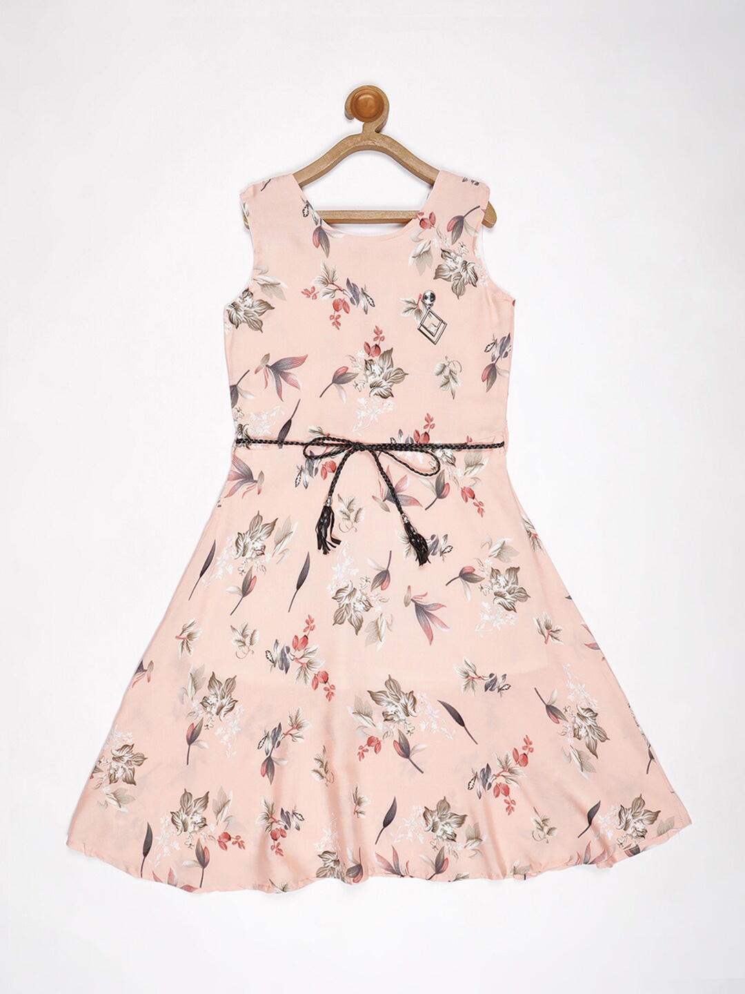 

V2 Value & Variety Peach-Coloured Floral Dress