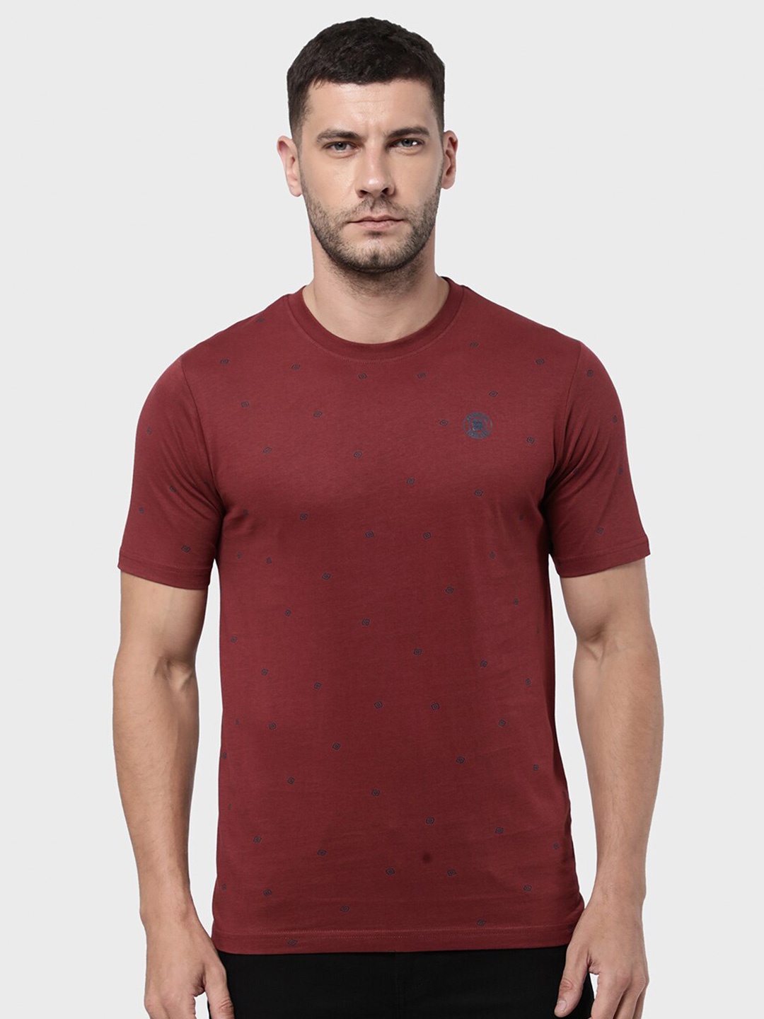 

R&B Men Maroon T-shirt