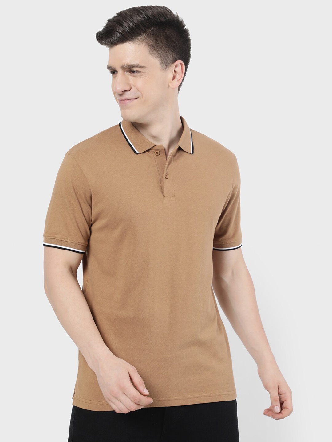 

R&B Men Brown Mandarin Collar T-shirt