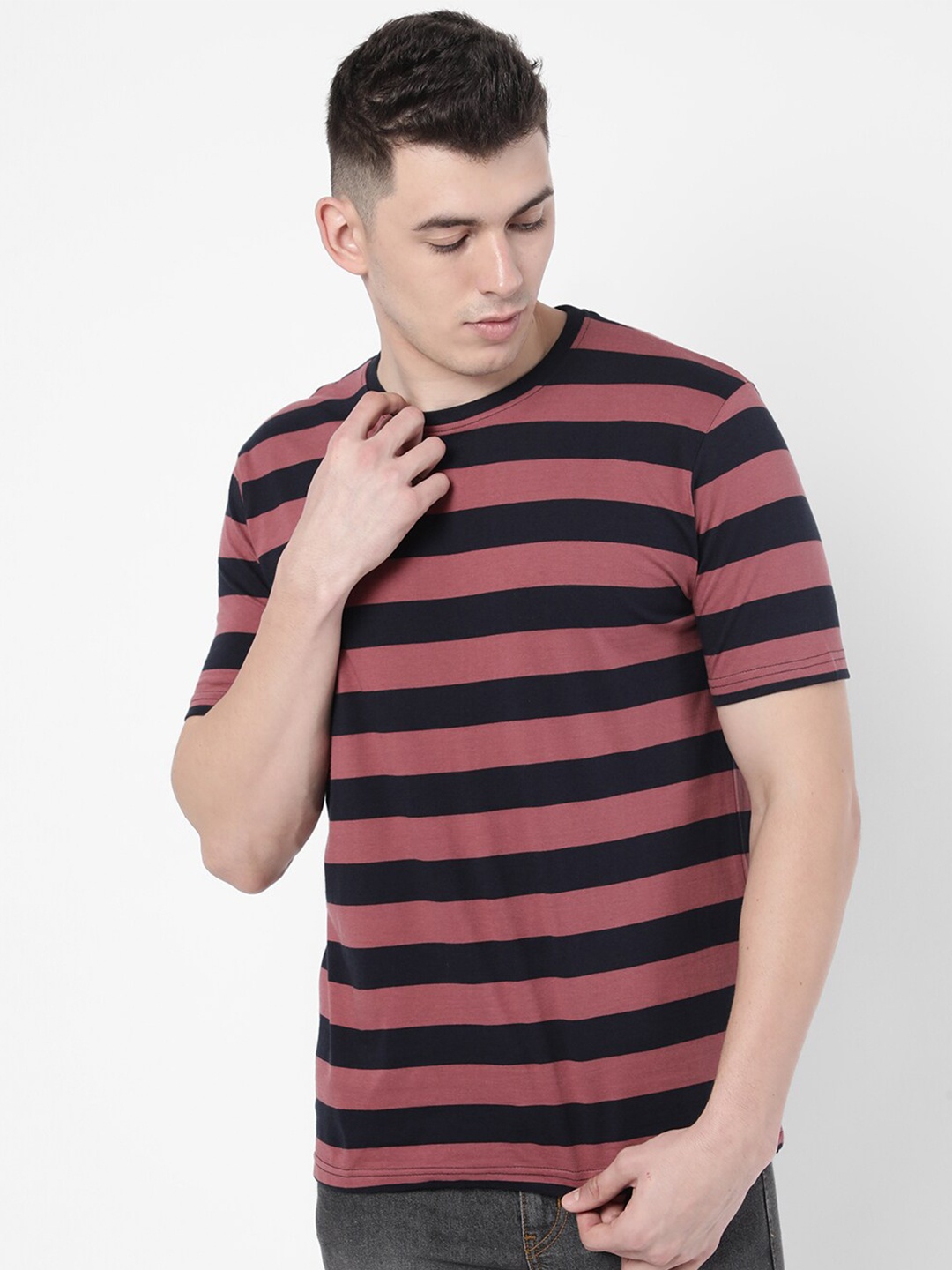 

R&B Men Pink Striped T-shirt