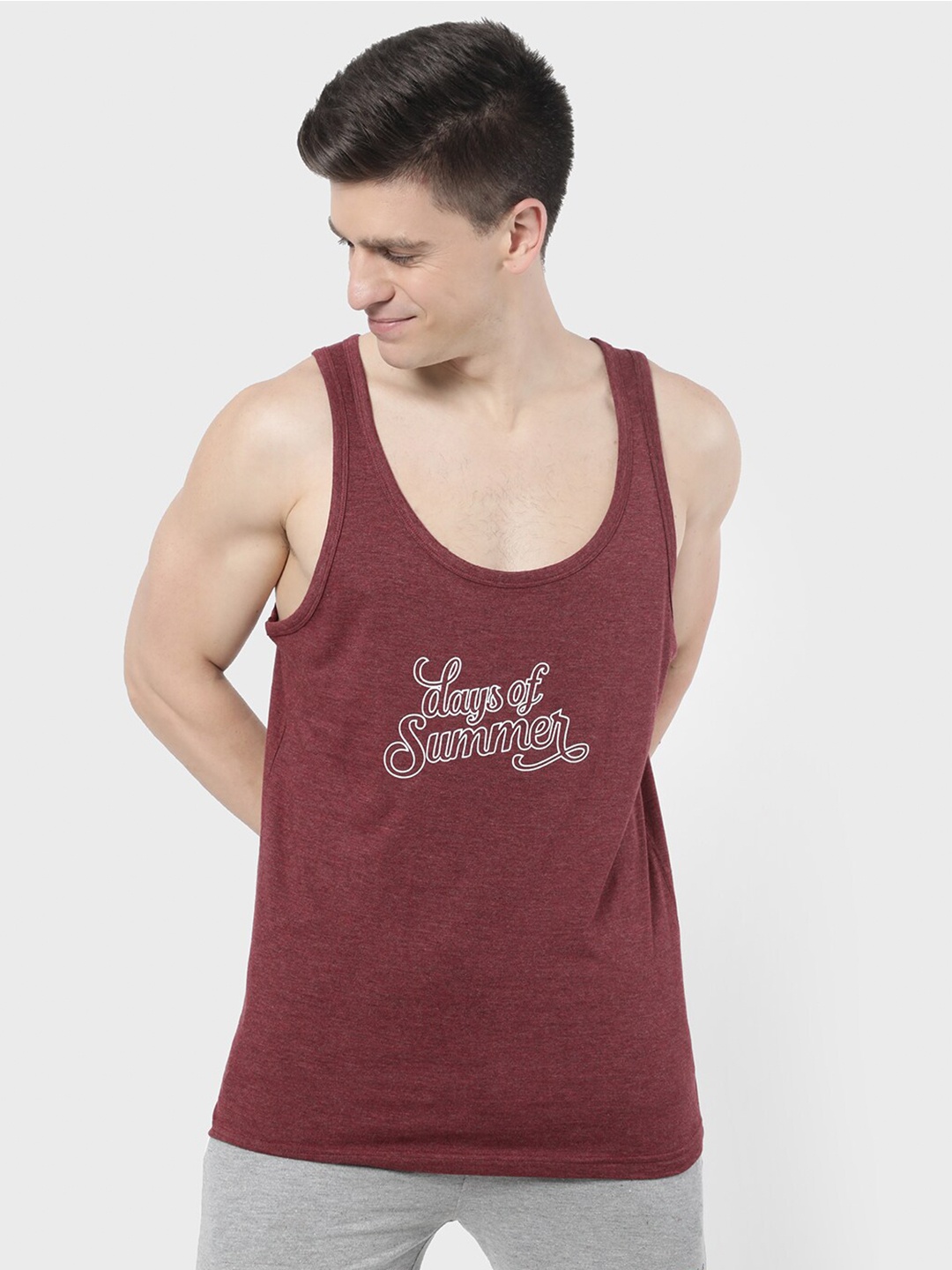 

R&B Men Maroon Typography Printed Applique T-shirt