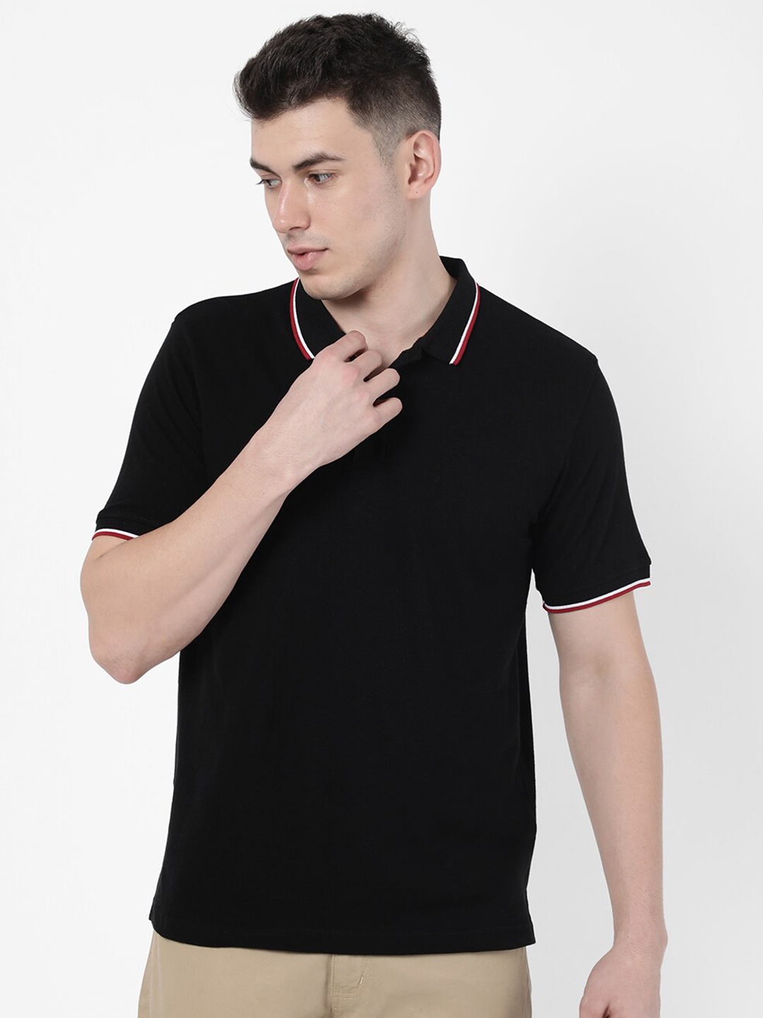 

R&B Men Black Polo Collar T-shirt