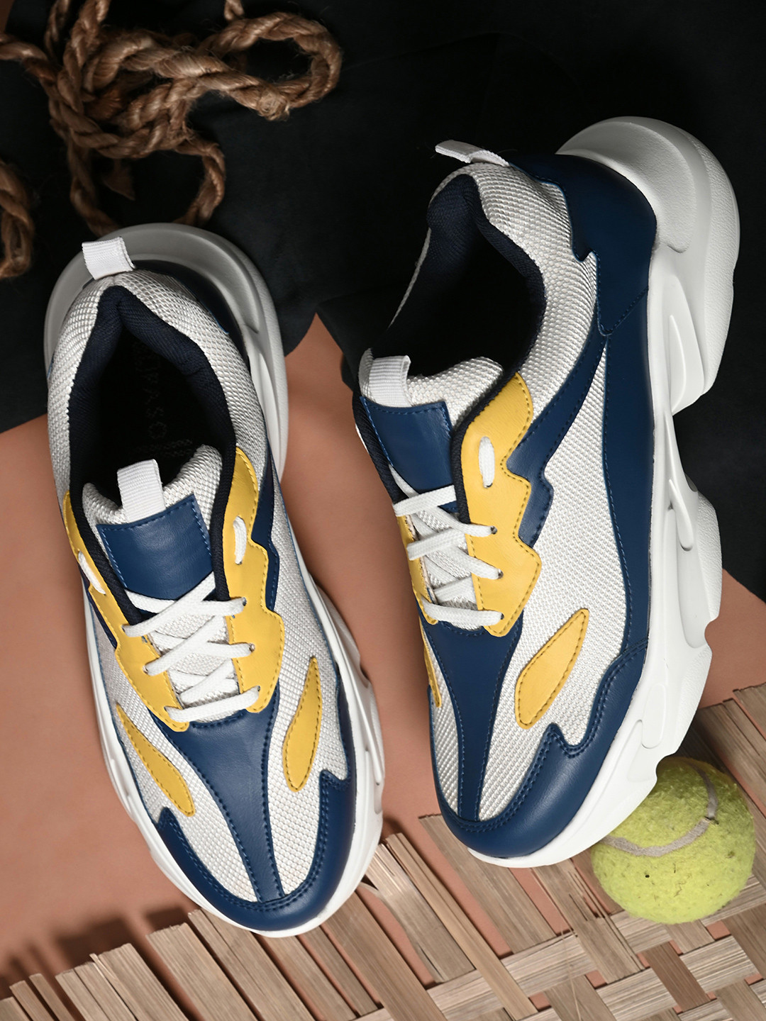 

El Paso Men Blue Textured Sneakers